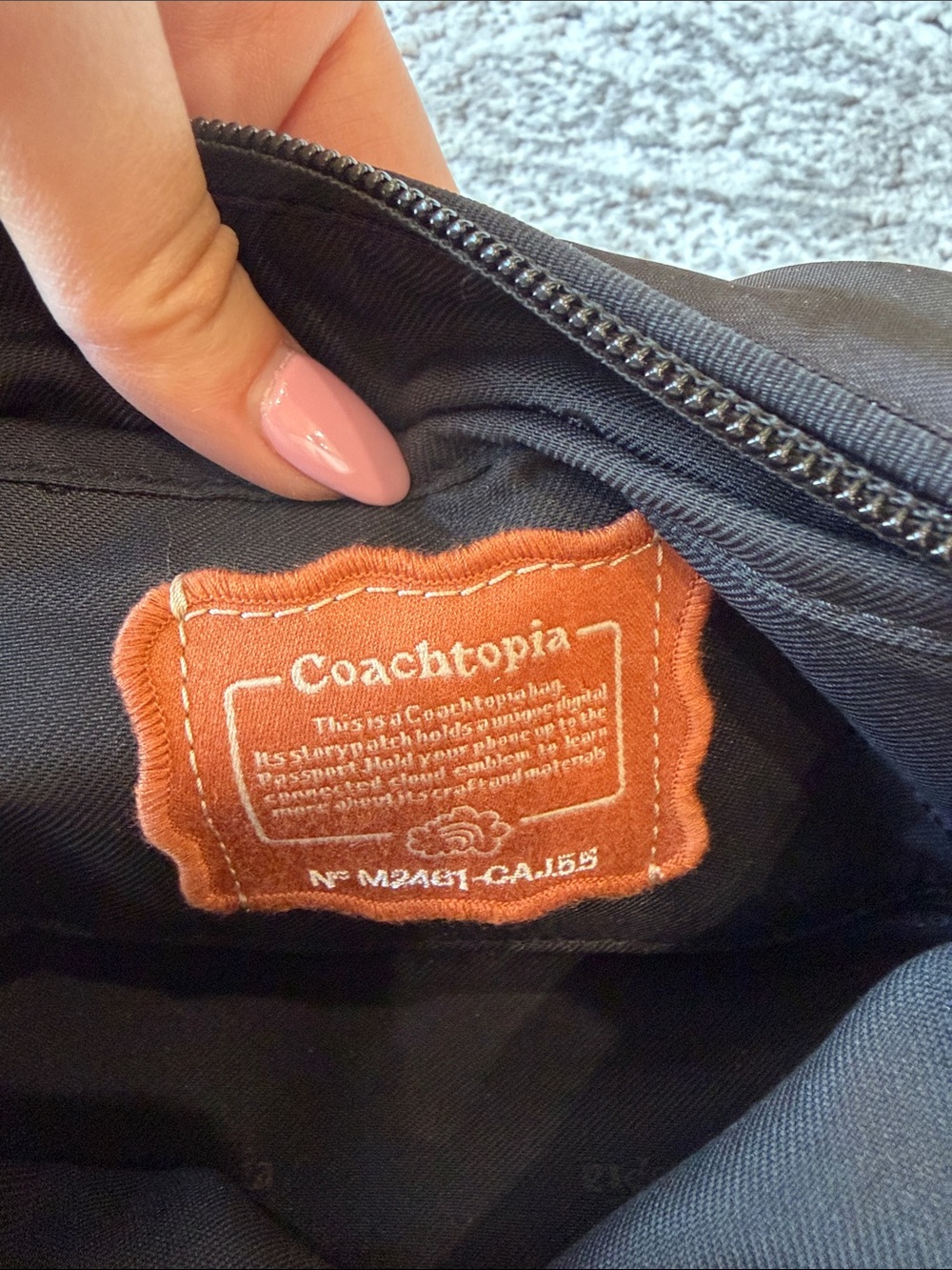 Coach Black Shoulder Bag with Coachtopia Tag - Picture 4 of 4